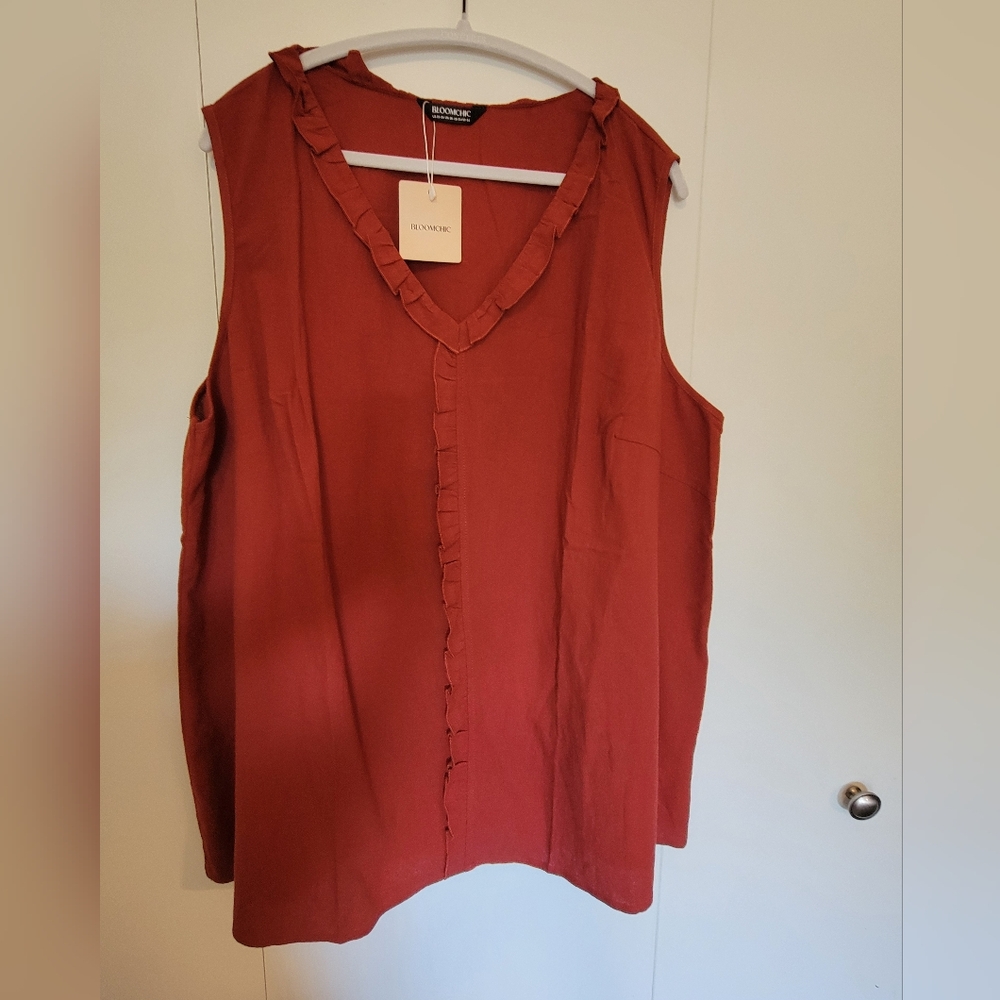 BloomChic Women's Sleeveless Top